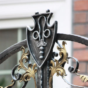 ロートアイアン門扉エンブレム